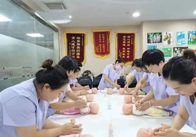 育婴师